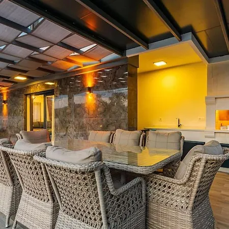 Kapali Villa