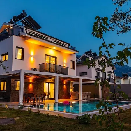 Villa Kapali *